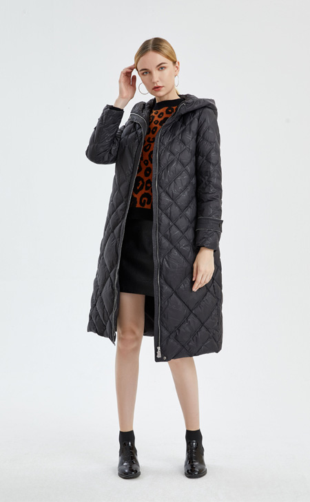 愛(ài)依蓮 氣質女(nǚ)孩的(de)冬日(rì)穿搭小(xiǎo)心機(jī)