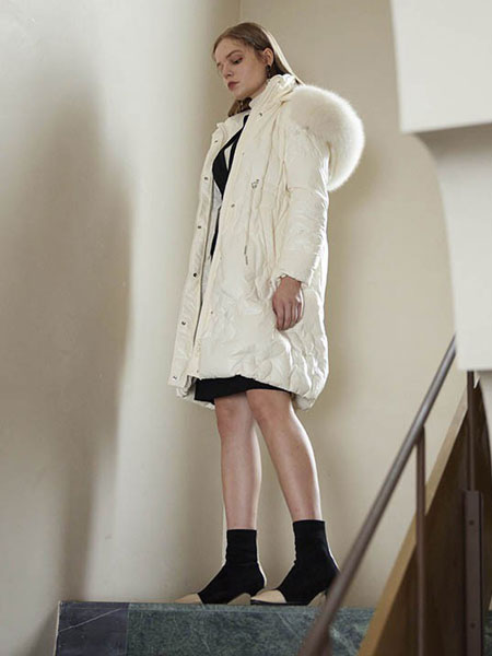 迪笛歐羽絨 輕暖有(yǒu)形冬日(rì)的(de)溫柔相(xiàng)伴